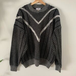 Vintage Knot Patterned Sweater